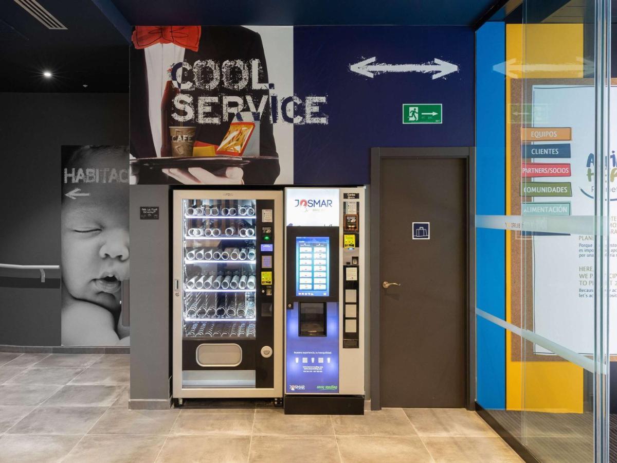 Ibis Budget Madrid Aeropuerto Eksteriør bilde