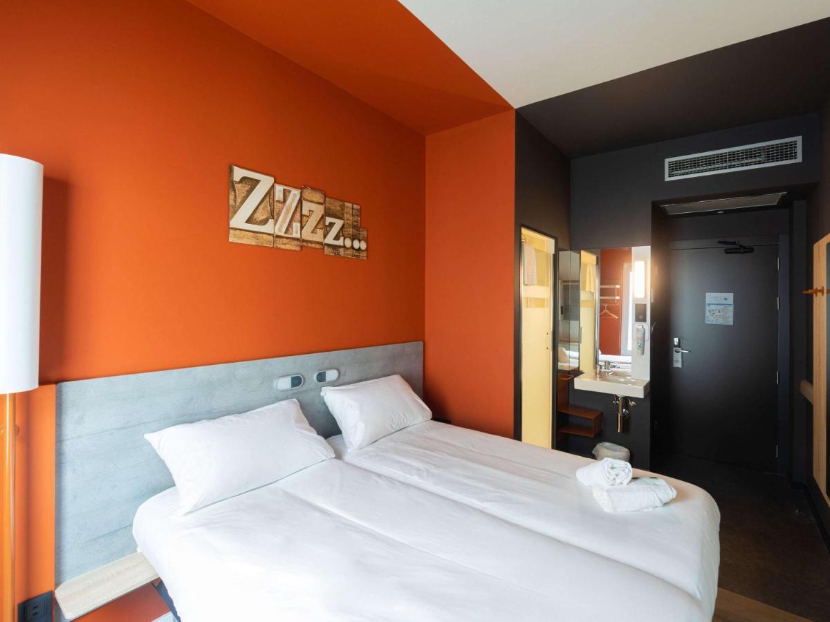 Ibis Budget Madrid Aeropuerto Eksteriør bilde