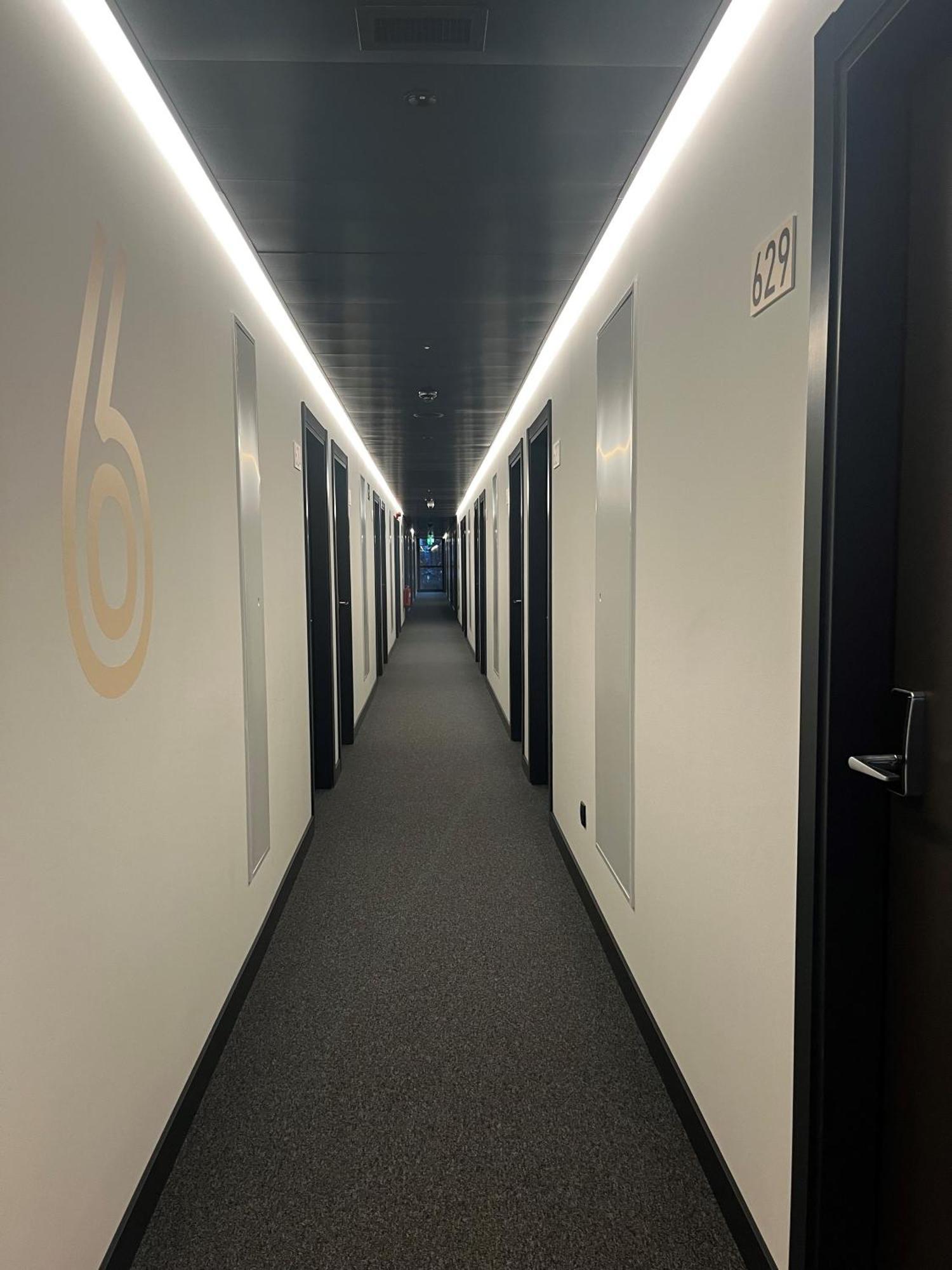 Ibis Budget Madrid Aeropuerto Eksteriør bilde