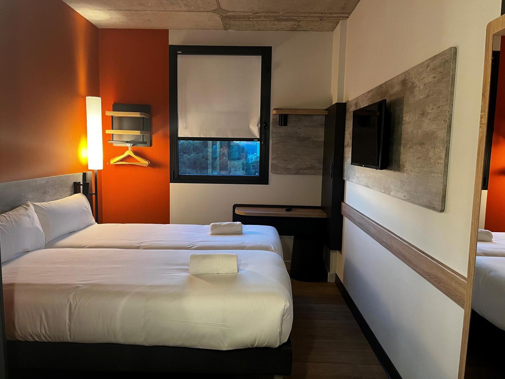 Ibis Budget Madrid Aeropuerto Eksteriør bilde
