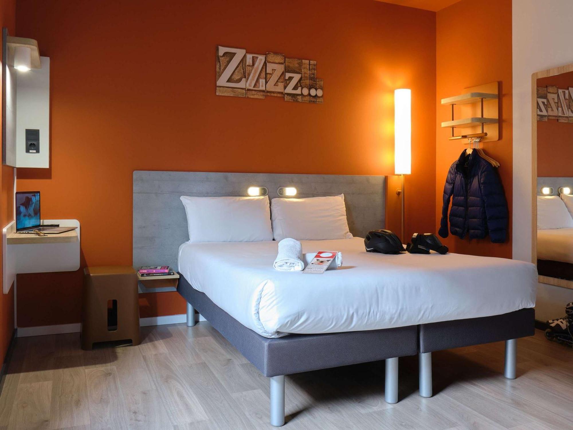 Ibis Budget Madrid Aeropuerto Eksteriør bilde
