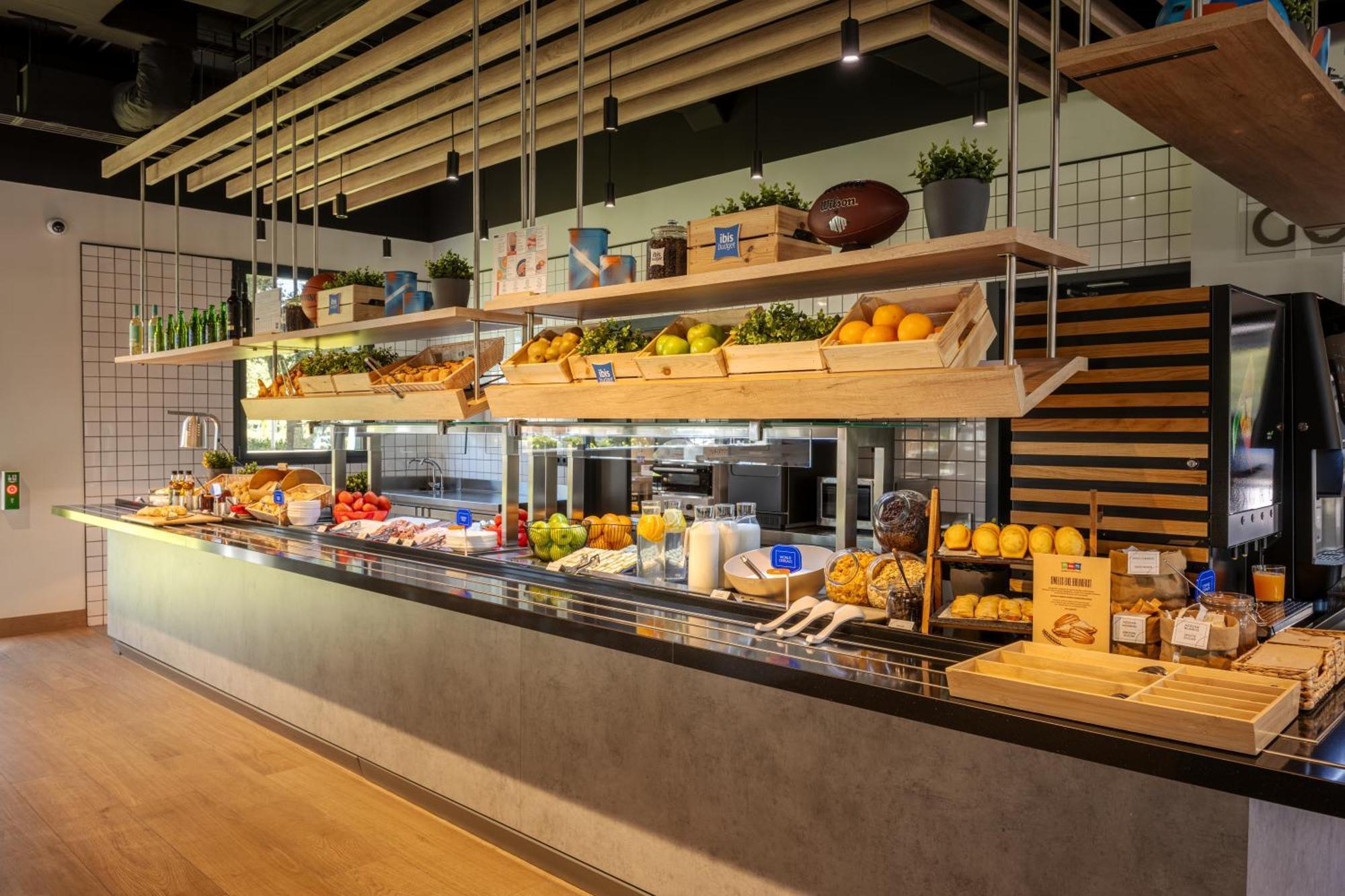 Ibis Budget Madrid Aeropuerto Eksteriør bilde